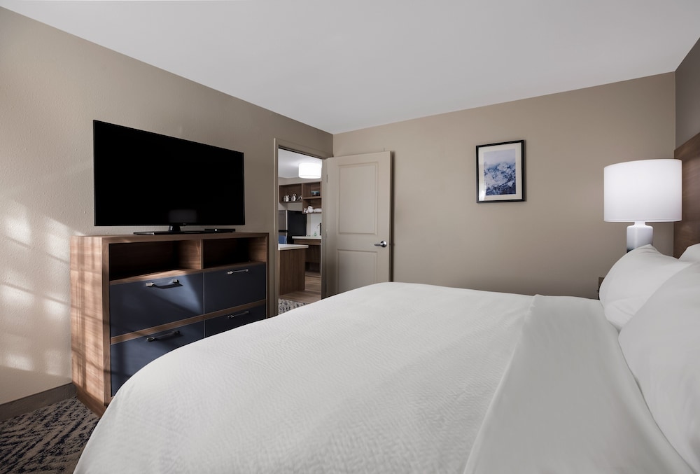 Candlewood Suites Lafayette River Ranch an IHG Hotel - photo 15