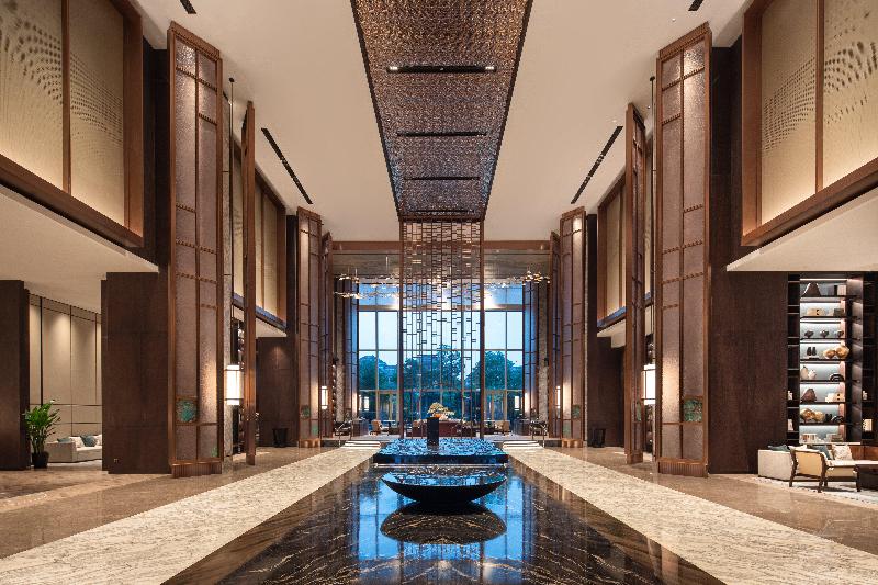 Hualuxe Haining By Ihg — hotel in Jiaxing