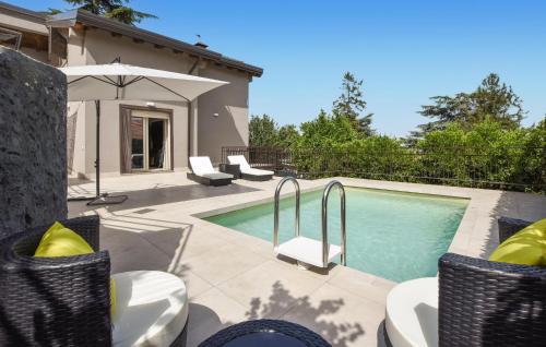 Beautiful Home In Trecastagni — 4-Star Luxury Hotel in Trecastagni, Italy