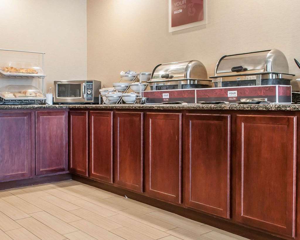 Comfort Suites Farmington - photo 26