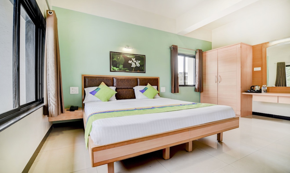 Treebo Trend Gul Bahar in Satara, India