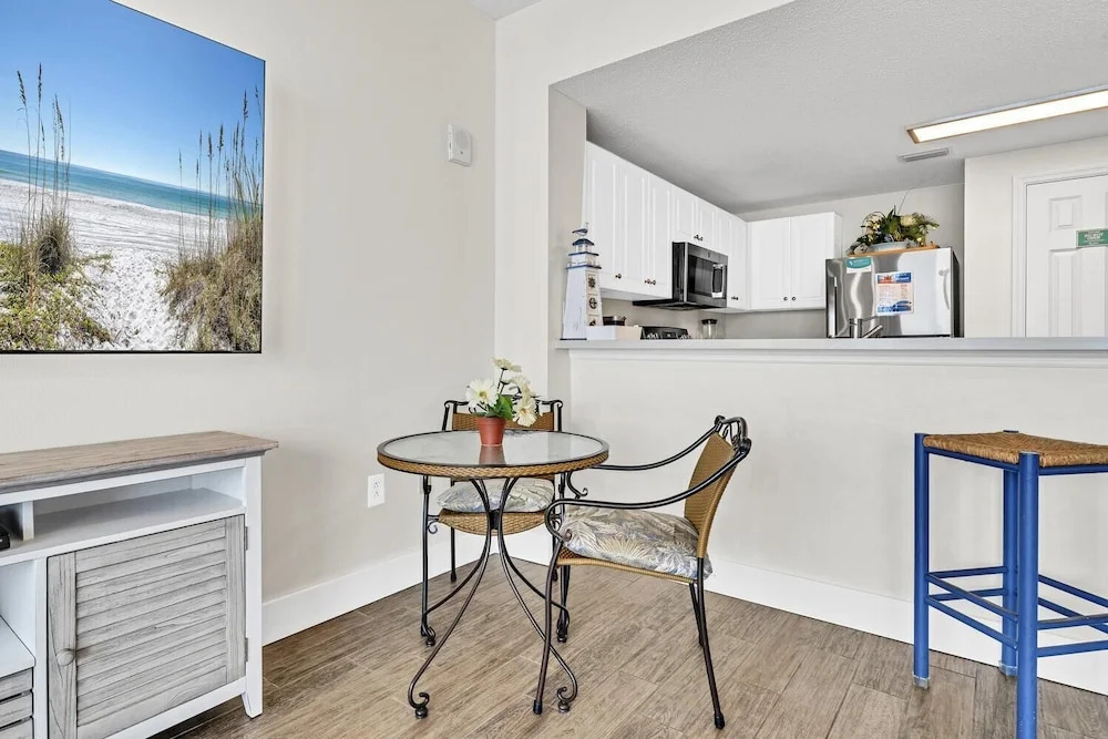 Majestic Beach Towers 1 1014 - photo 23