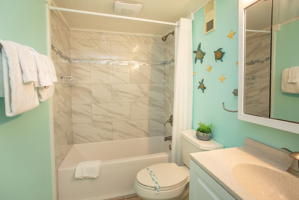 0712 Waters Edge Resort 3 Bedroom Condo by RedAwning - photo 29