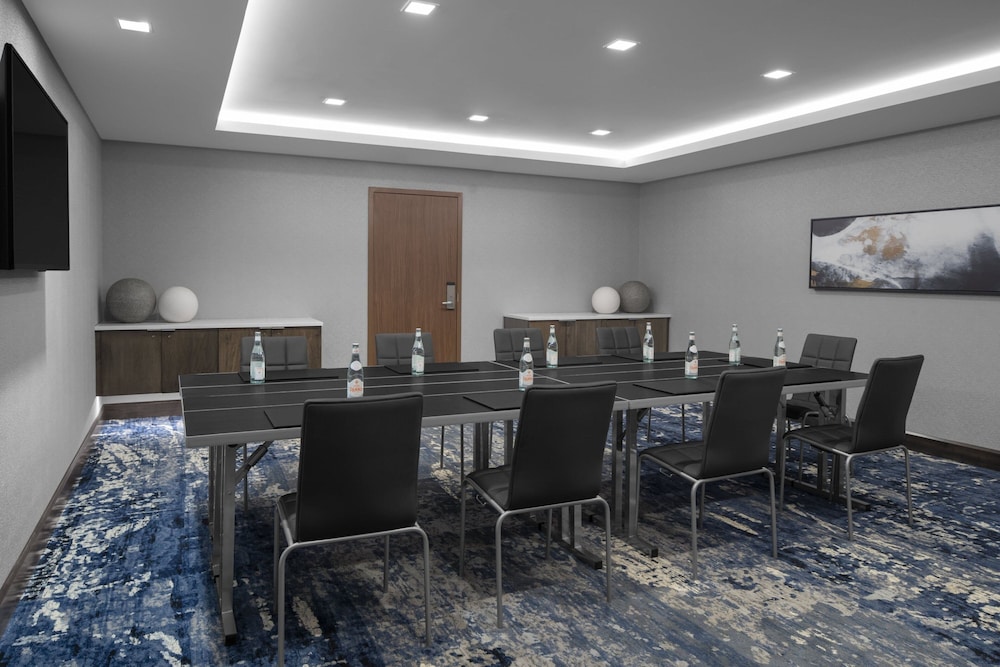 AC Hotel Charlotte Ballantyne - photo 45