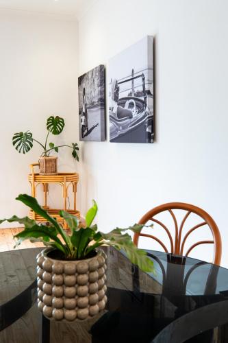 Casa Caprice a 3 bed home steps from the beach