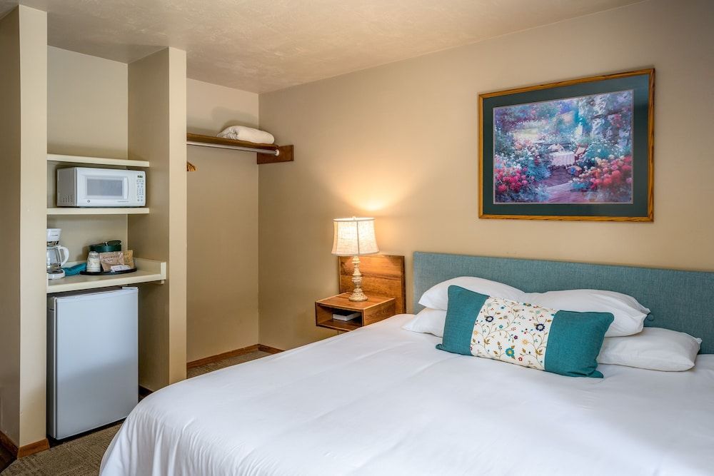 Somerset Inn & Suites - photo 11
