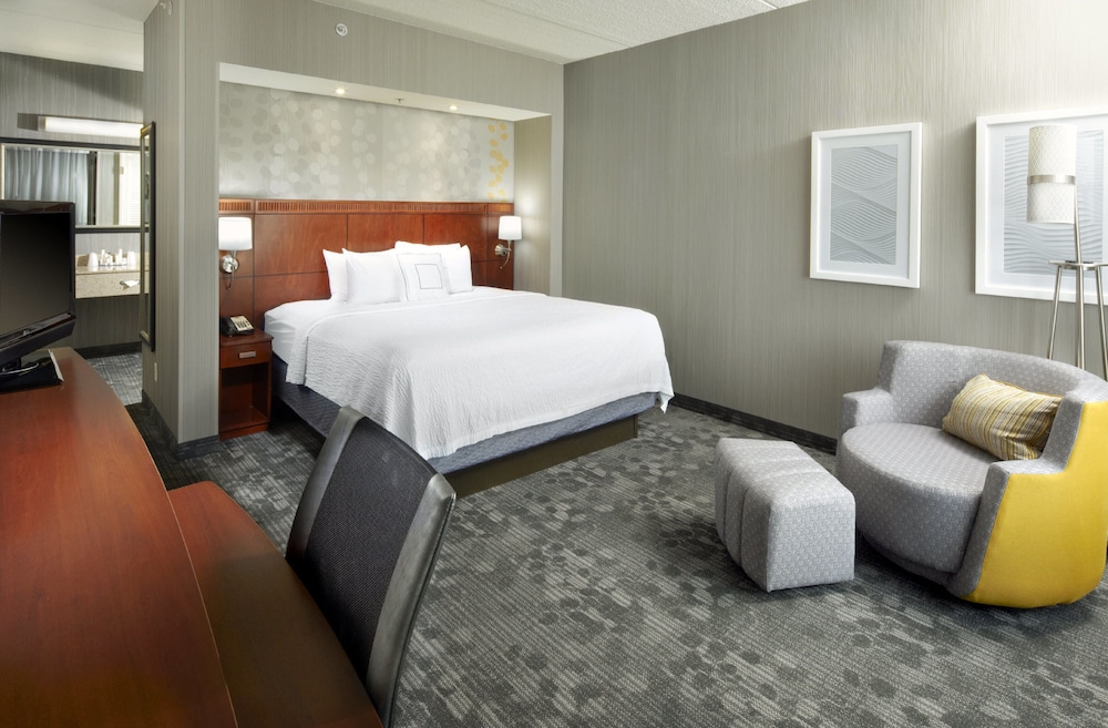 Courtyard by Marriott Pittsburgh Greensburg - photo 4