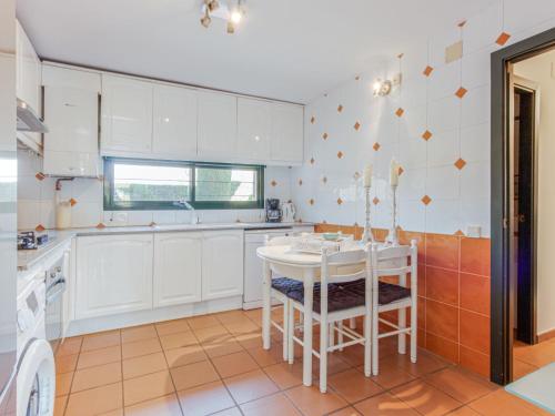 Holiday Home acacies by Interhome — 4-Star Luxury Hotel in Navata, Spain