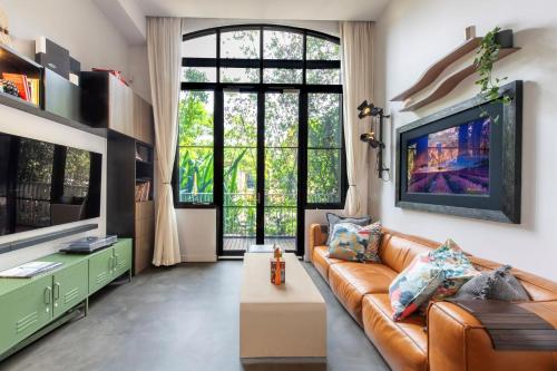 Welcome To Casa de Richmond — 4-Star Luxury Hotel in Melbourne, Australia
