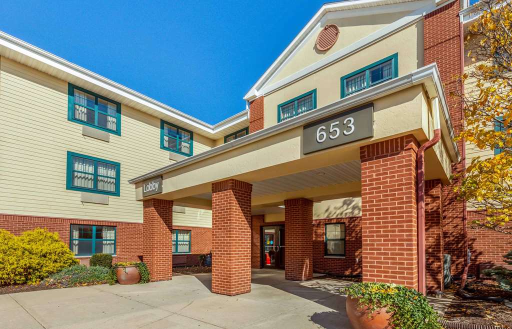 Extended Stay America Suites Rockford I90 - photo 13