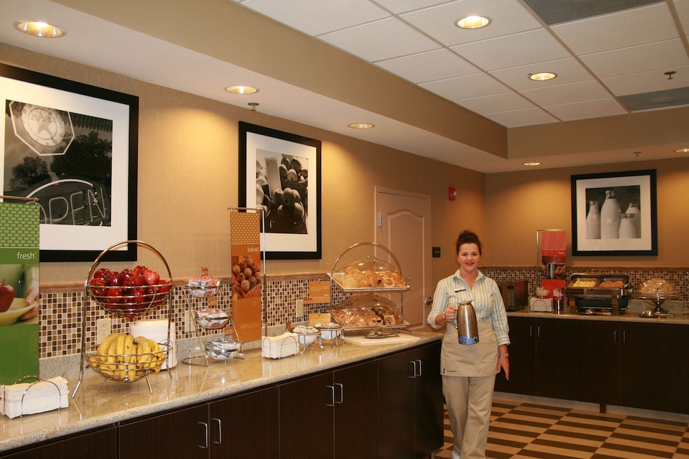 Hampton Inn Jackson Flowood MS - photo 37