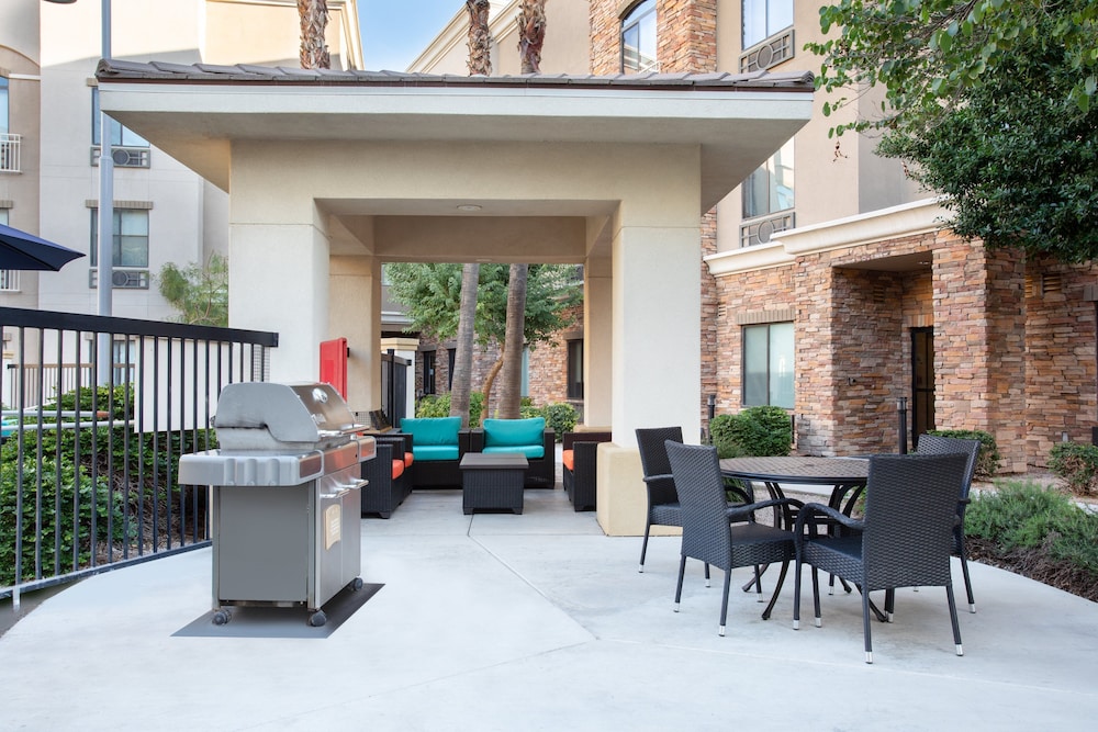 Holiday Inn Express & Suites Phoenix Glendale Sports Dist by IHG - photo 37
