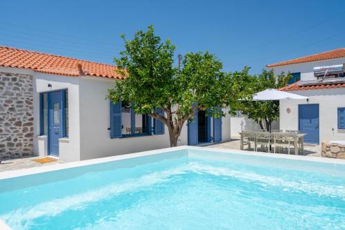 Koula’s Aegina in Perdika, Greece