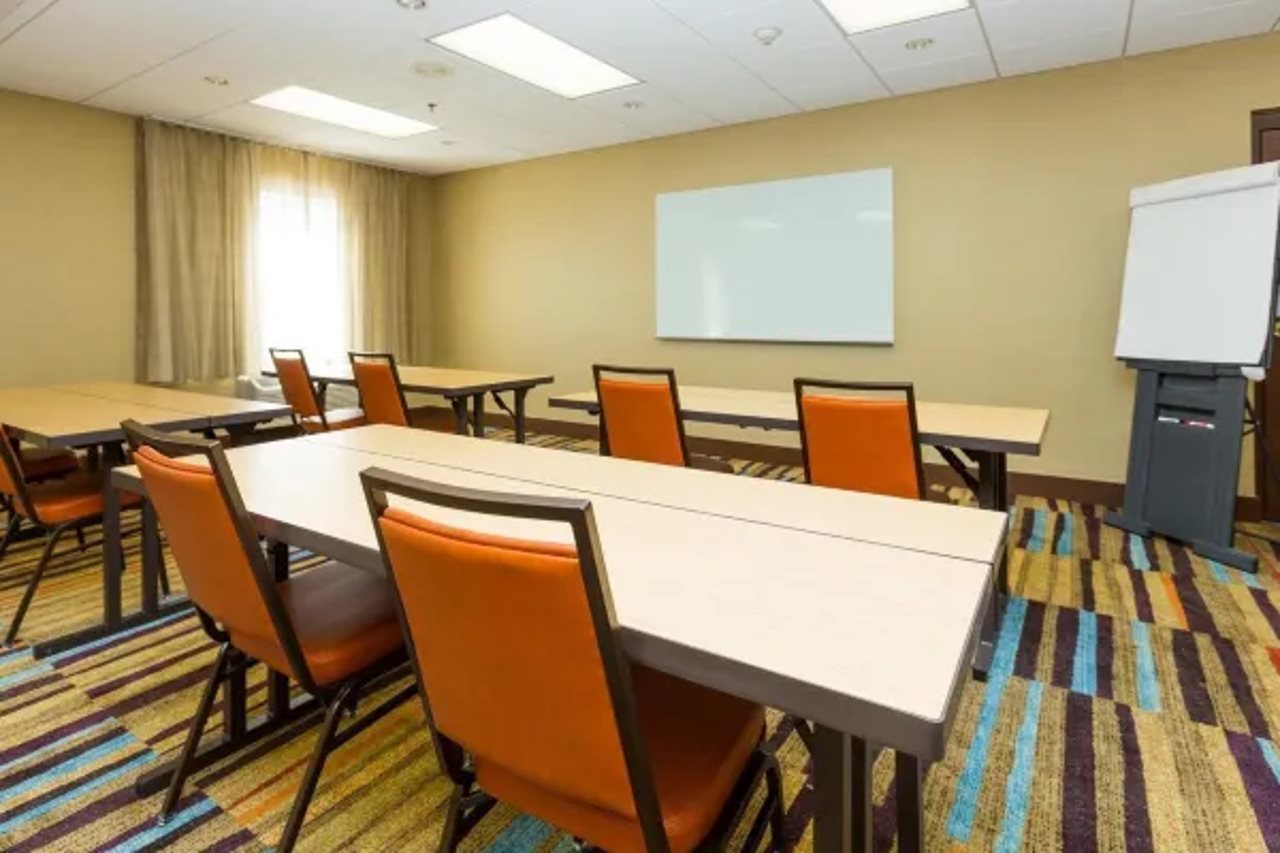 Fairfield Inn and Suites by Marriott Des Moines West - photo 13