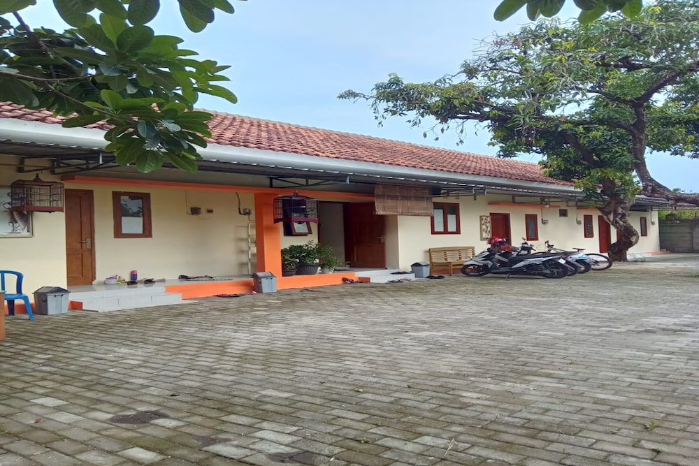 Hotel O Wulan Homestay 2 Syariah in Pemalang, Indonesia