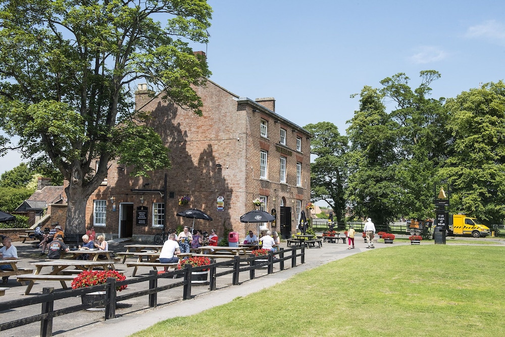 The Bell Inn - carbon neutral hotel in Gloucester