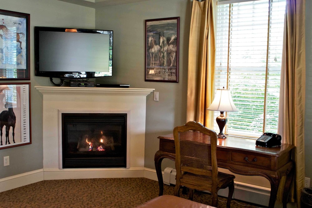 Mill House Inn - photo 79