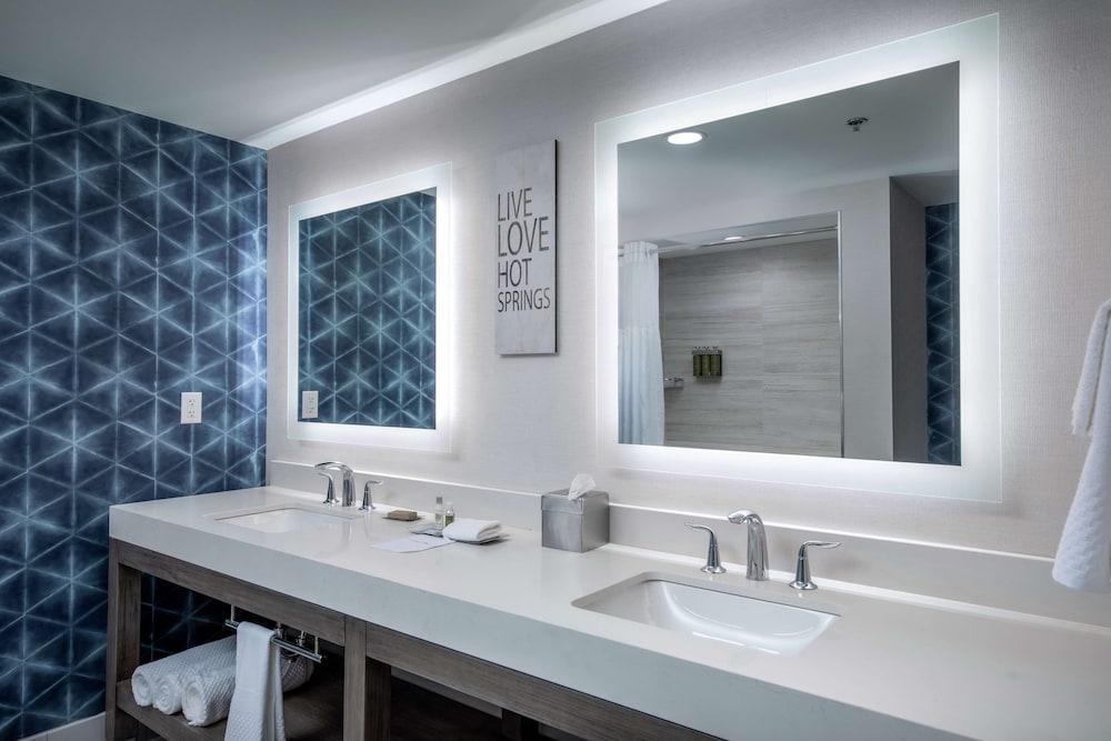 DoubleTree by Hilton Hot Springs - photo 20