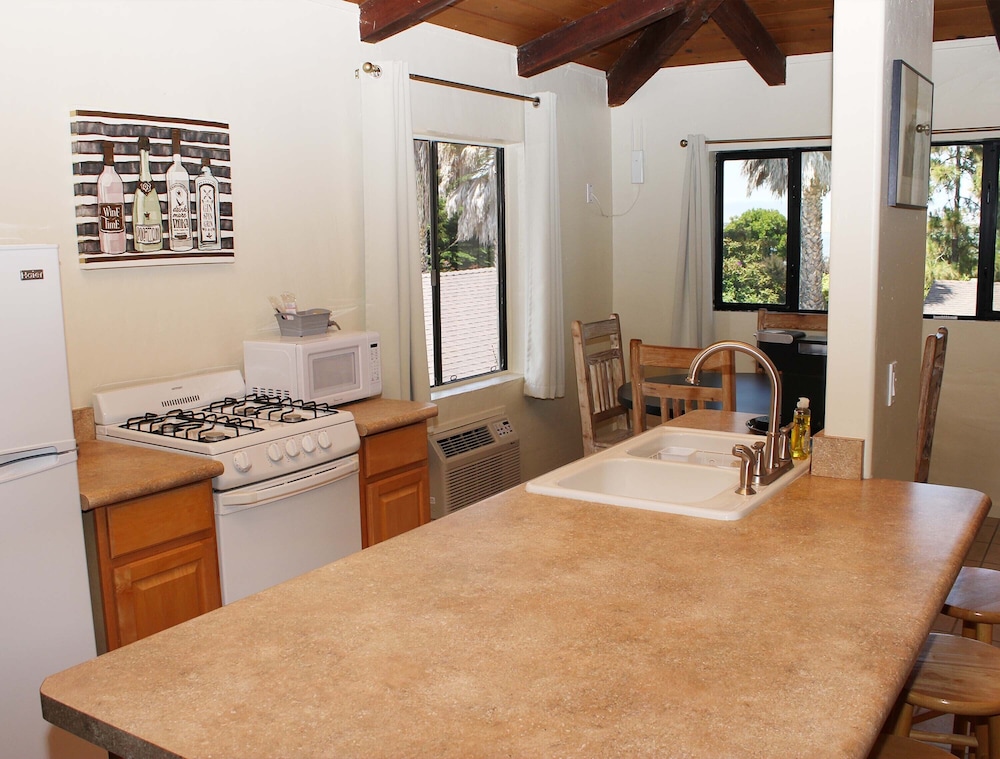 Back Bay Inn - photo 32