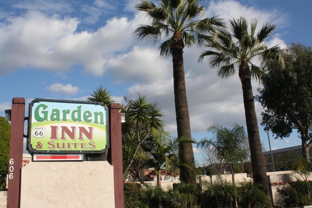 Garden Inn & Suites — hotel in Glendora