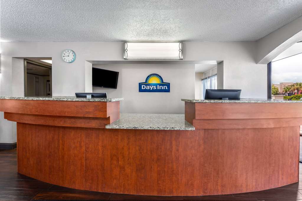 Days Inn by Wyndham Wildwood I 75 - photo 6