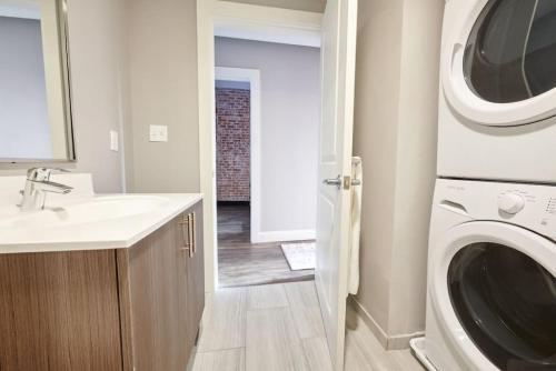 Pet Friendly 3 Bed 2 Bath steps to Beacon Hill — 4-Star Luxury Hotel in Boston, United States