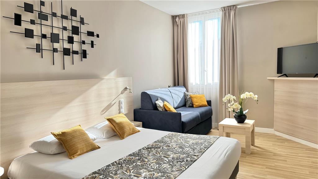 Hôtel Helvétique - carbon neutral hotel in Nice