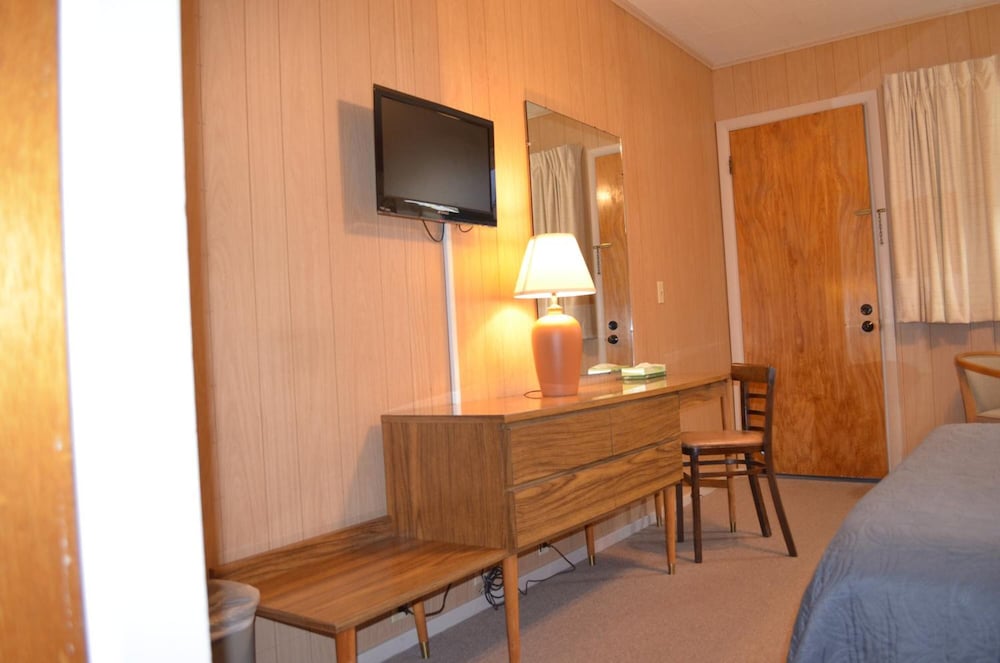 Mount Coolidge Motel - photo 10