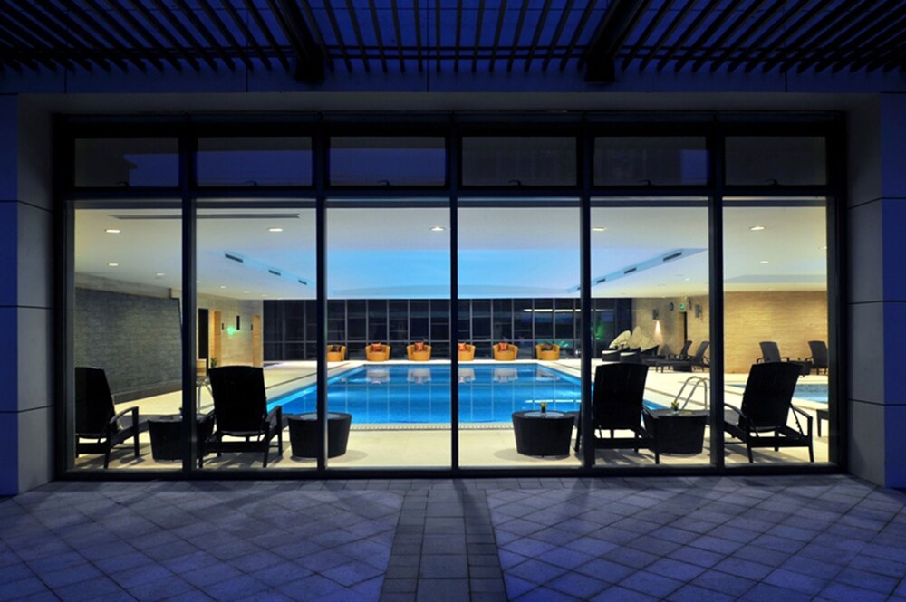 Guoman Hotel Shanghai — 4-Star Luxury Hotel in Shanghai, People's Republic of China