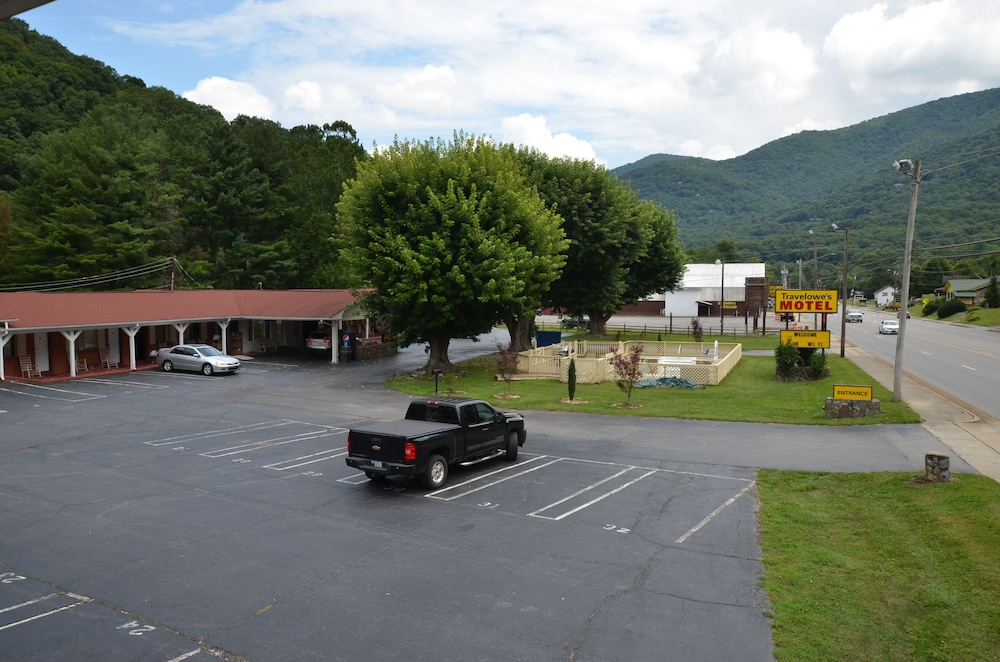 Travelowe's Motel - photo 51