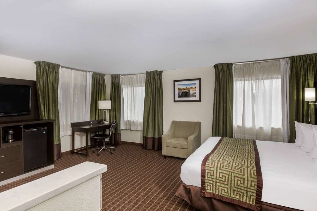 Baymont by Wyndham Louisville South I 65 - photo 10