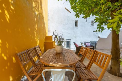 Alfama Central Apt With Open Air Up to 30 guests — 4-Star Luxury Hotel in Lisbon, Portugal