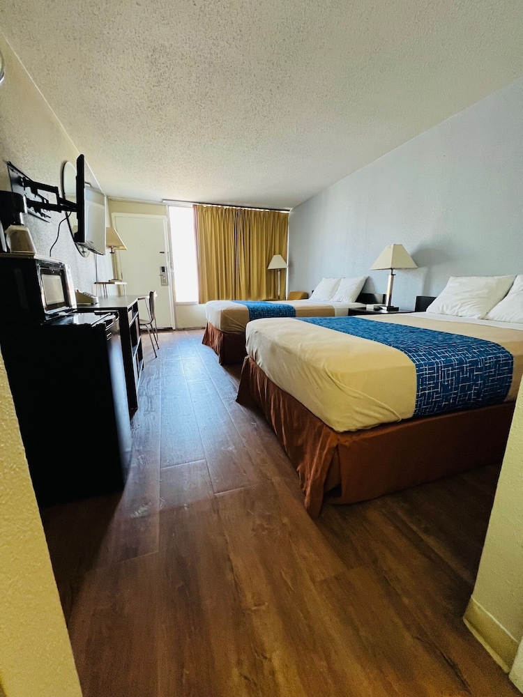Travelodge by Wyndham Carlisle North - photo 5