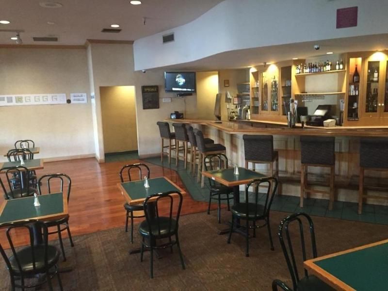 Mariani's Inn - photo 14