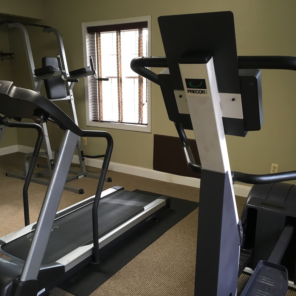 Colts Neck Inn Hotel - photo 24