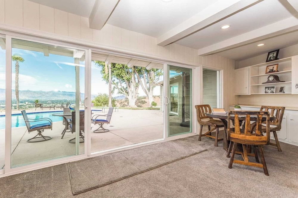 Oak Hills by Avantstay Panoramic View Pool Spa - photo 24