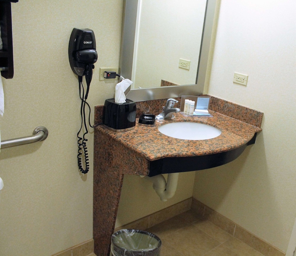 Hampton Inn & Suites New Iberia Avery Island - photo 44