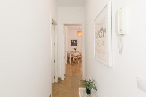 ISG Apartments Zaragoza — 4-Star Luxury Hotel in Sevilla, Spain