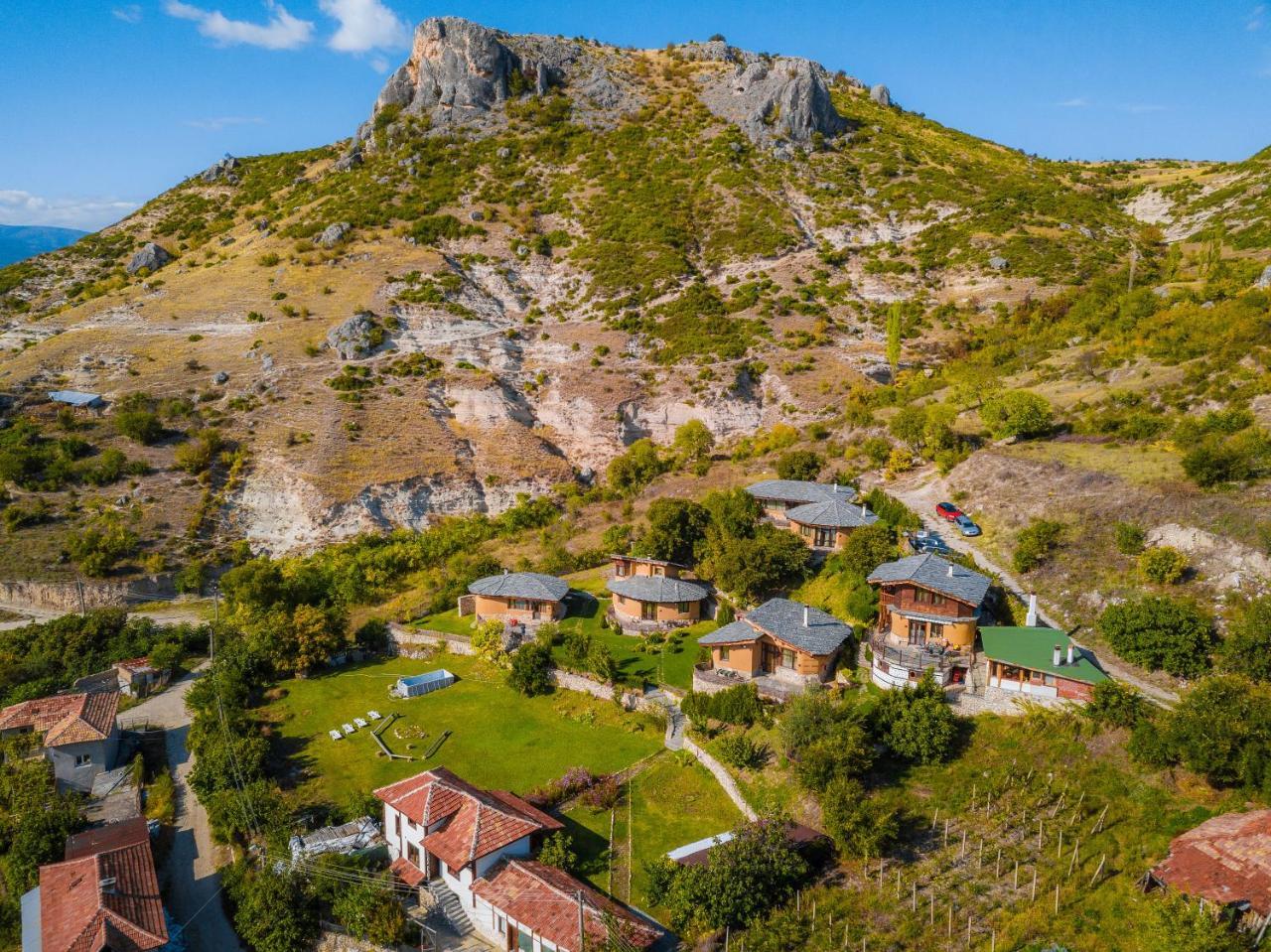 Eco Village Under the Cliffs in Sandanski, Bulgaria