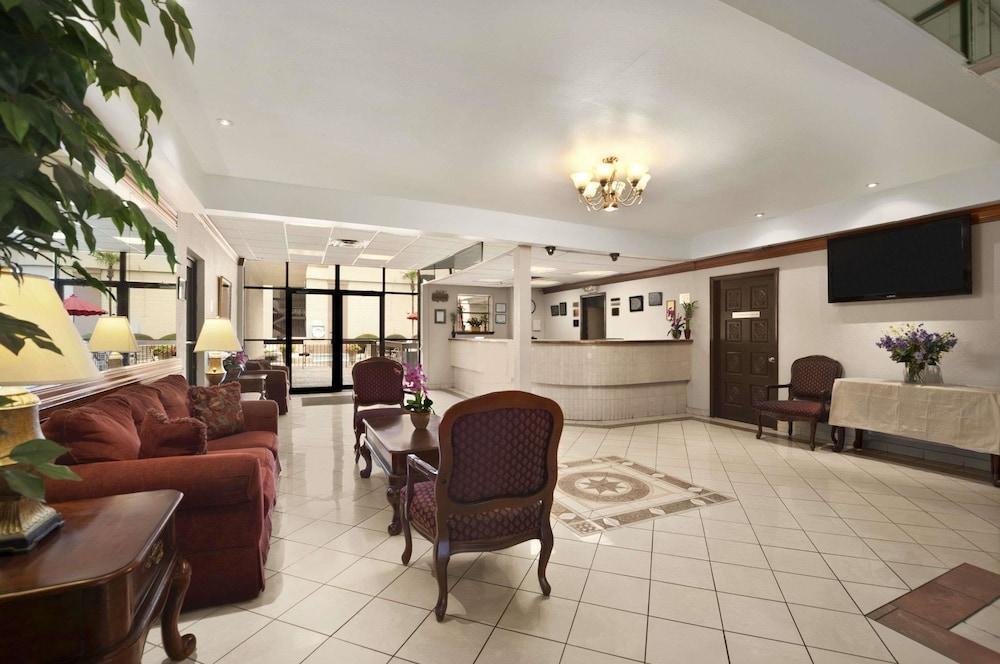 Travelodge by Wyndham New Orleans West Harvey Hotel - featured photo