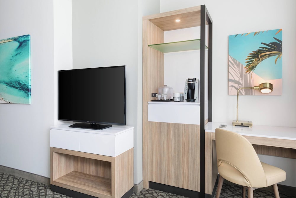 SpringHill Suites by Marriott Panama City Beach Beachfront - photo 13
