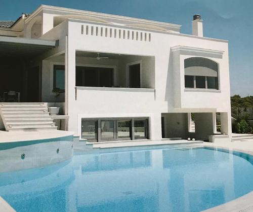 Kostavilla Porto Heli — Athens