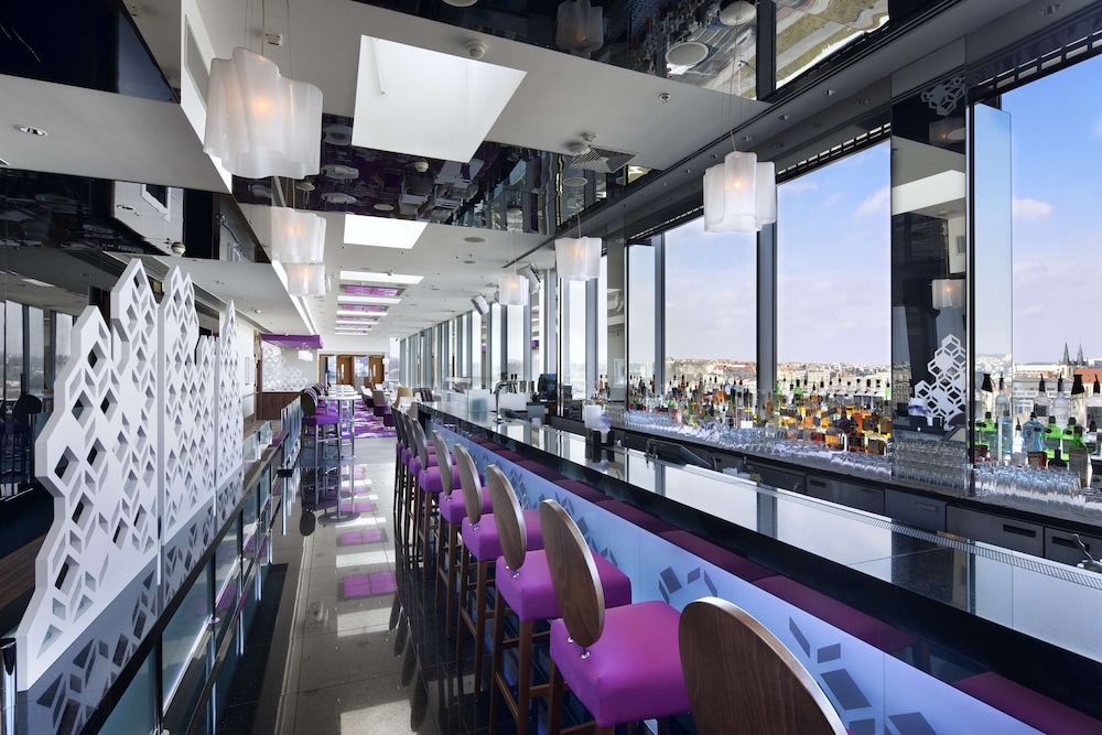 מזון ומשקאות