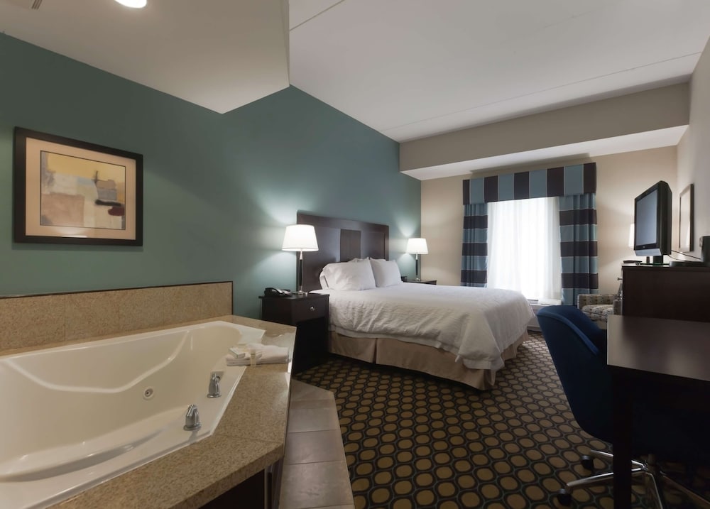 Hampton Inn North Brunswick New Brunswick - photo 8