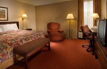 Pear Tree Inn McAllen - photo 9