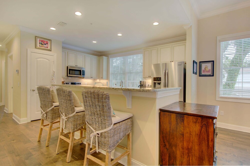 400 Ocean Blvd. #1206 by Hodnett Cooper - photo 9
