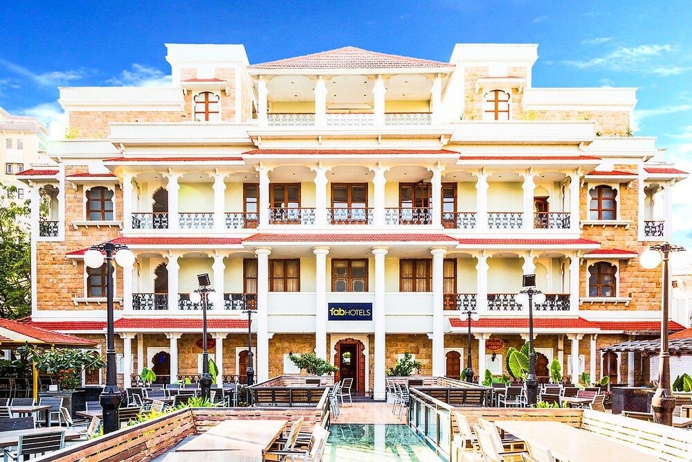 Fabhotel Rajwada Baner