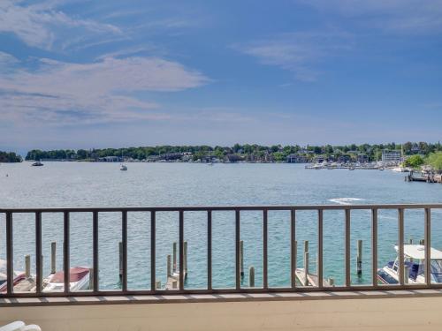 345 Edgewater Inn - photo 17