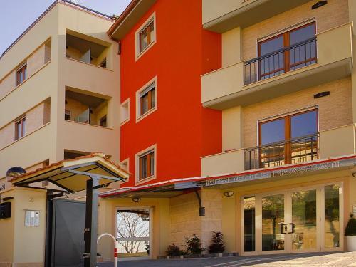 Residence Frascati — 4-Star Luxury Hotel in Frascati, Italy