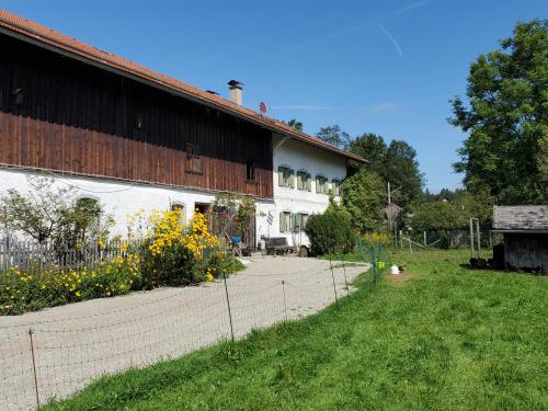 Biohof Dimper Campingplatz keine Zimmer — hotel in Saulgrub